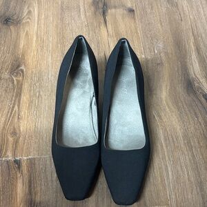 Aerosoles Elegant Black Women's Shoes Size 8.5